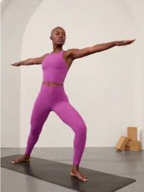 ATHLETA SALUTATION STASH TIGHT